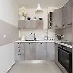 Апартаменты Ivona - Beautiful Terrace And Free Garage Parking *