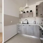 Апартаменты Ivona - Beautiful Terrace And Free Garage Parking Задар