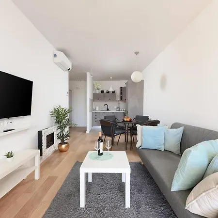 Apartament Ivona - Beautiful Terrace And Free Garage Parking *