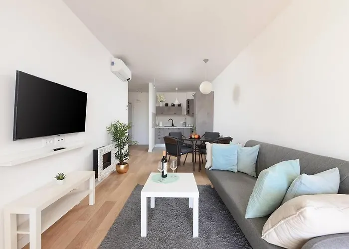 Apartament Ivona - Beautiful Terrace And Free Garage Parking *