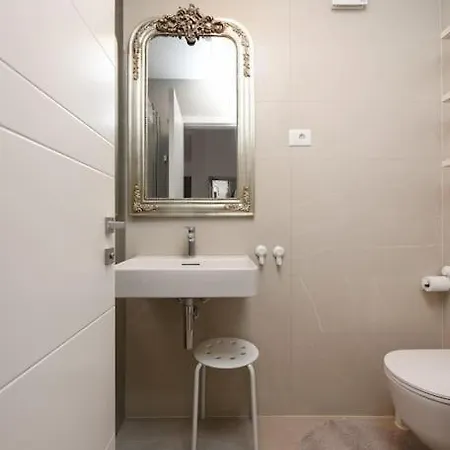 Appartamento Ivona - Beautiful Terrace And Free Garage Parking