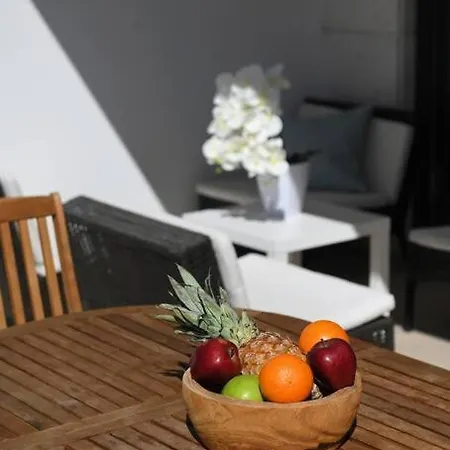 Ivona - Beautiful Terrace And Free Garage Parking * Zara