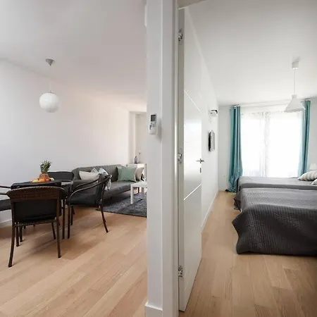 Ivona - Beautiful Terrace And Free Garage Parking Appartement