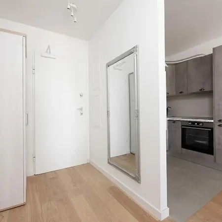 Appartement Ivona - Beautiful Terrace And Free Garage Parking *