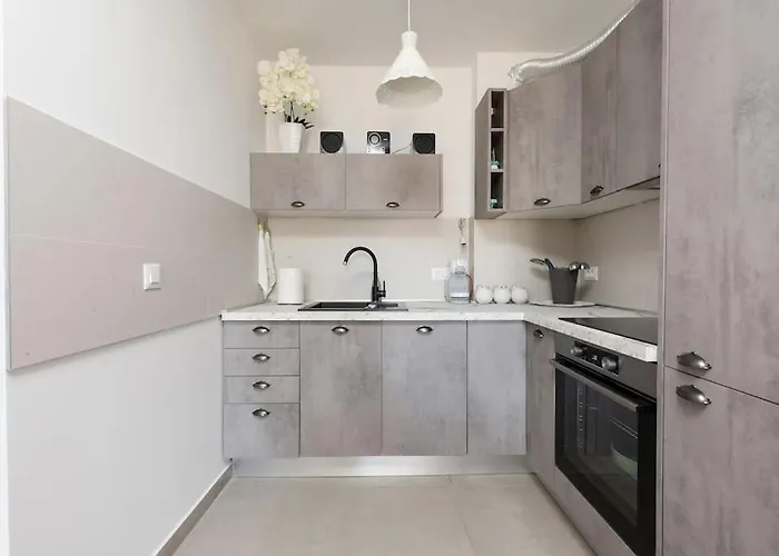 Appartamento Ivona - Beautiful Terrace And Free Garage Parking *